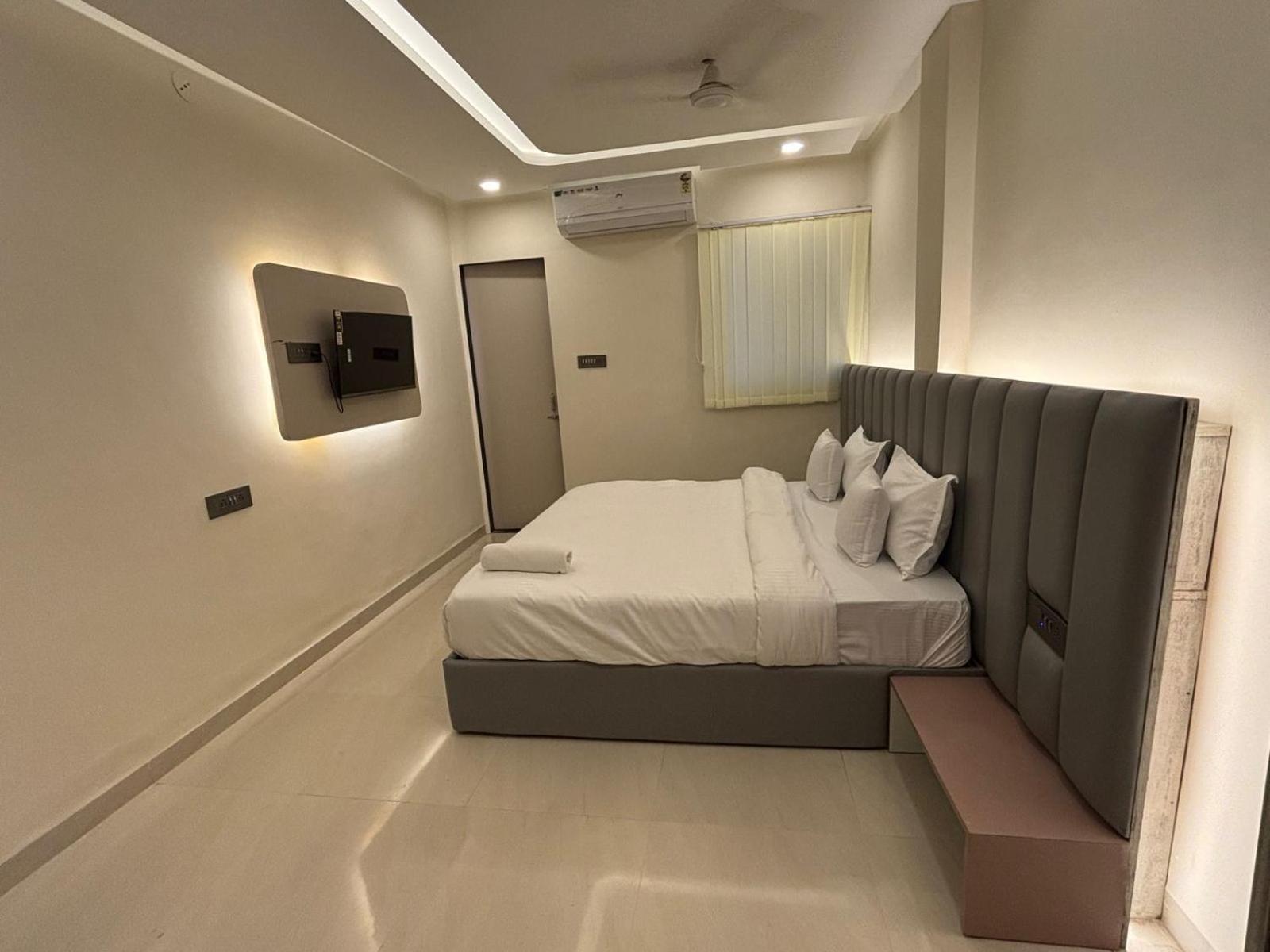 Hotel Vilaasitaa Vijay Nagar Indore Exterior foto