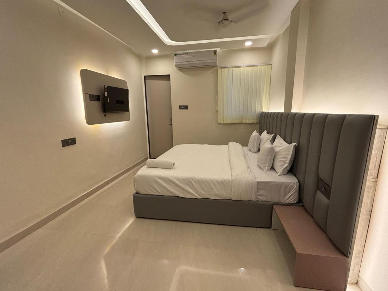 Hotel Vilaasitaa Vijay Nagar Indore Exterior foto